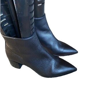 Everlane The Boss Boots In Black Pebble Leather Sz Women’s 9 Pointed Toe EUC